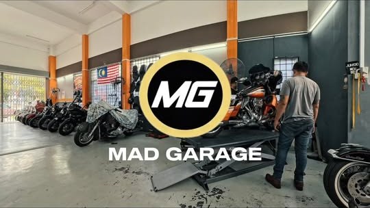 MAD Garage workshop floor with Harleys lined up